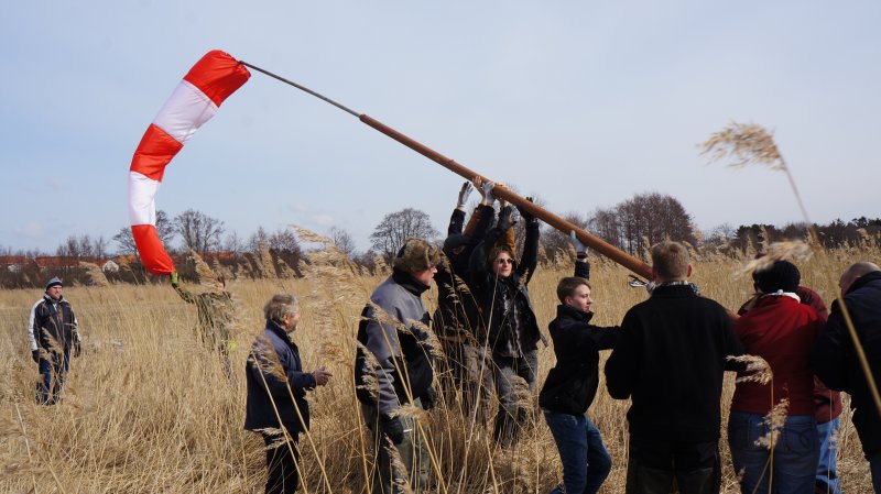 Standerhejsning og foerste flyvedag (5)